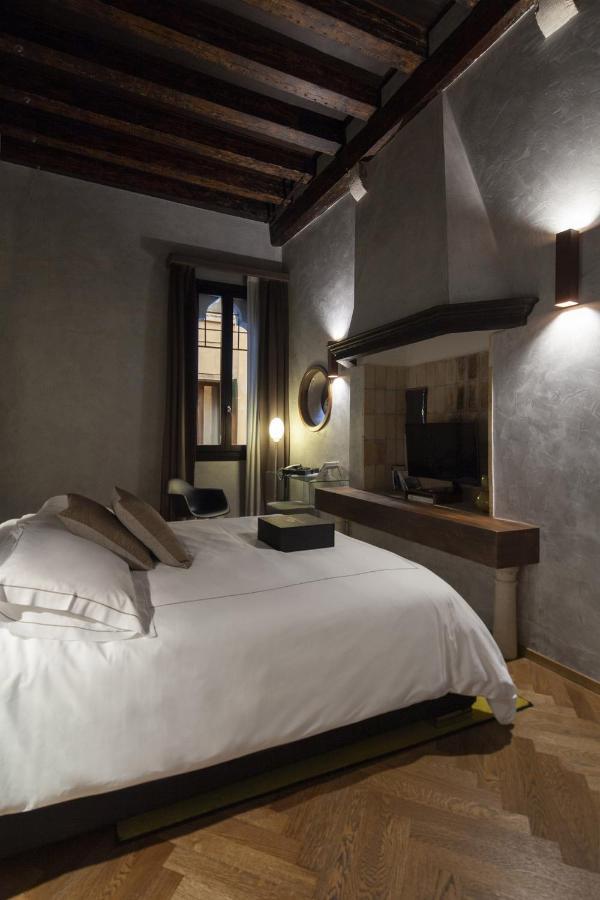 Corte Di Gabriela Venezia